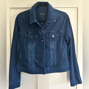 Jean jacket in dark denim size M